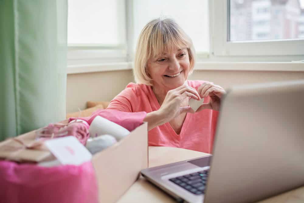 Gift baskets are some of the best gifts for grieving family members.